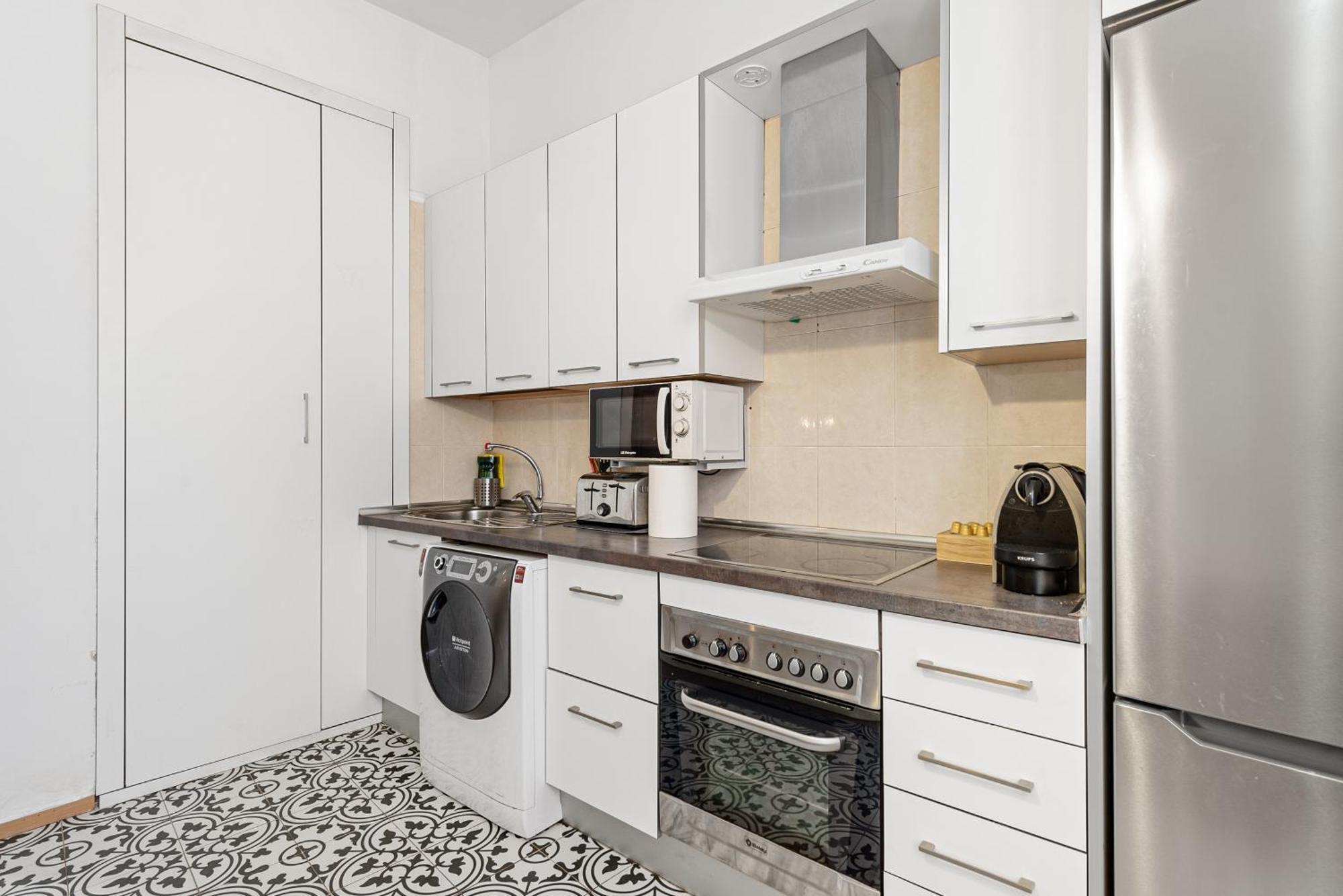 Urbanchicmalaga 2Bedroom Oasis In Historic Malaga Centre מראה חיצוני תמונה