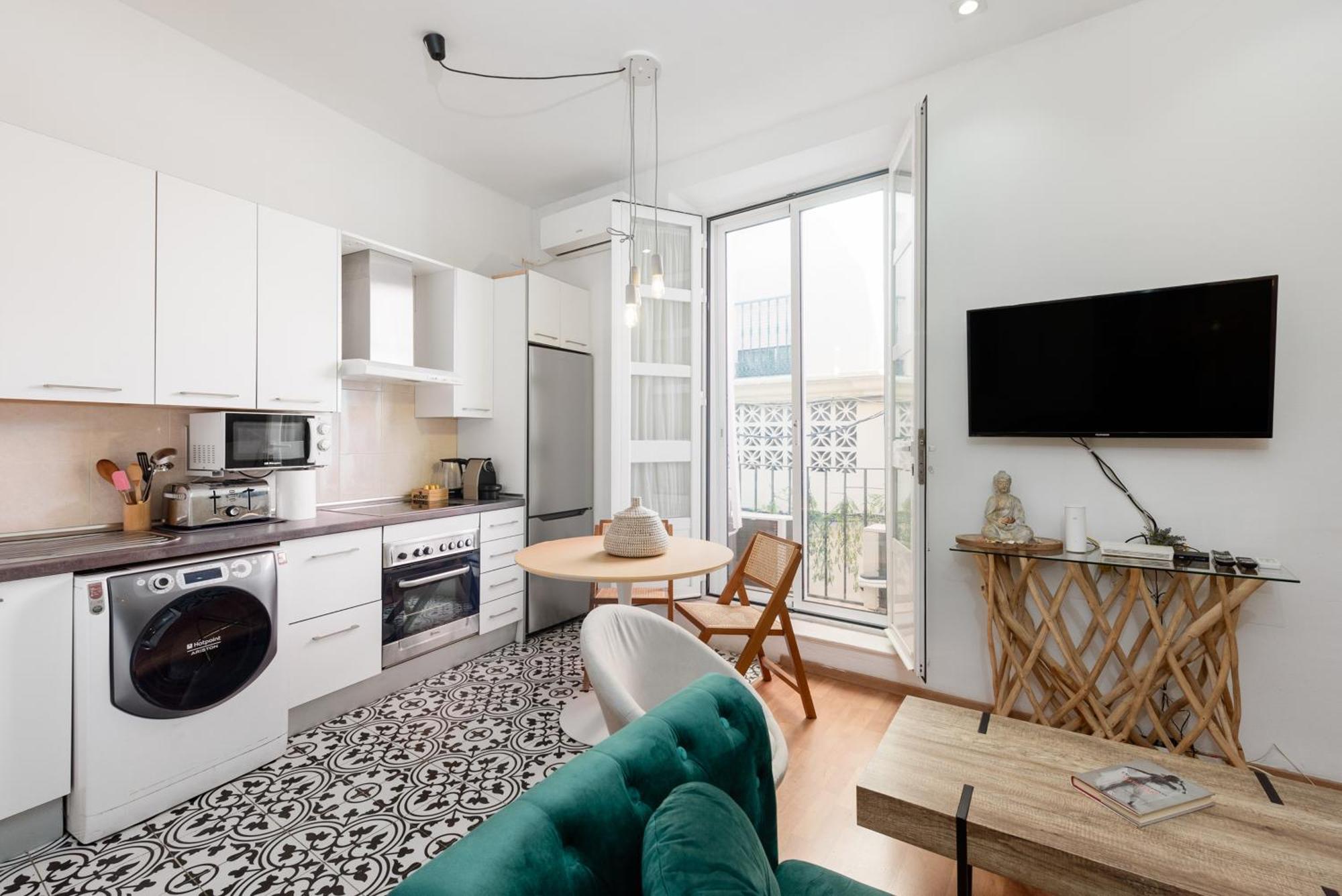 Urbanchicmalaga 2Bedroom Oasis In Historic Malaga Centre מראה חיצוני תמונה